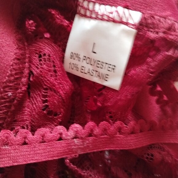 RSlove (L) Three Piece Floral Lace Lingerie Set in Burgundy - Picture 8 of 9